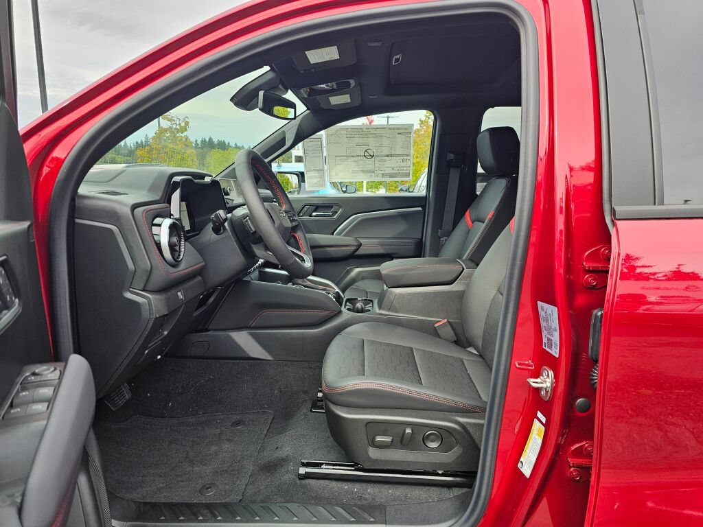 New 2026 Chevrolet Colorado Z71 w/ Midnight Edition AWD/4WD image 24