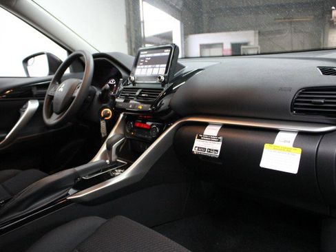 New 2026 Mitsubishi Eclipse Cross ES image 17