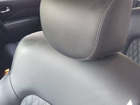 Used 2018 INFINITI QX80 2WD w/ Deluxe Technology Package image 15