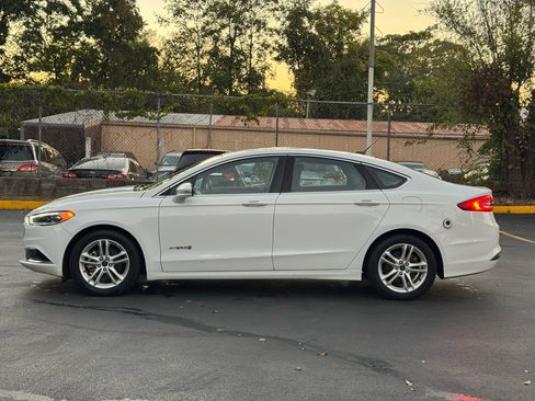 Used 2018 Ford Fusion SE w/ Equipment Group 602A image 9