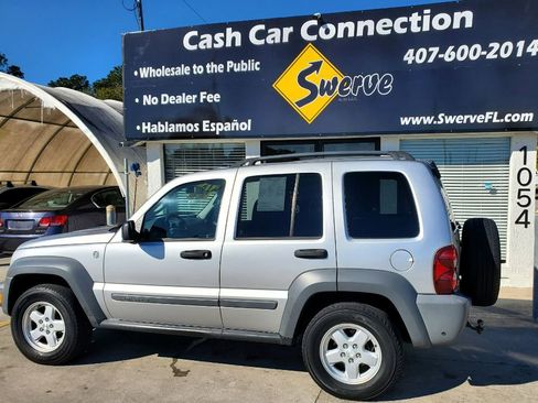 Used 2005 Jeep Liberty Sport image 8