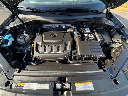 Used 2021 Volkswagen Tiguan SEL Premium R-Line image 16