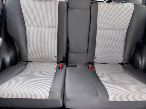 Used 2013 Toyota RAV4 LE AWD/4WD image 20