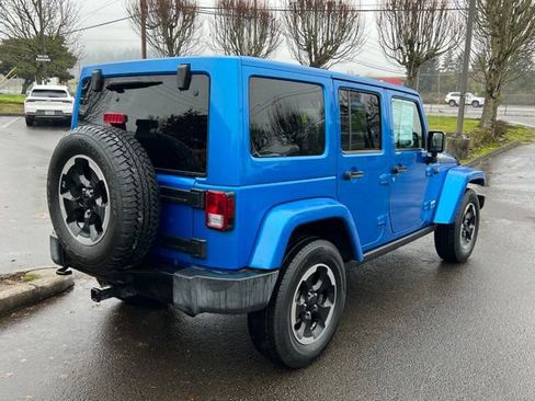 Used 2014 Jeep Wrangler Unlimited Sahara image 7