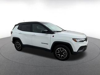 Used 2025 Jeep Compass Trailhawk AWD/4WD video 2