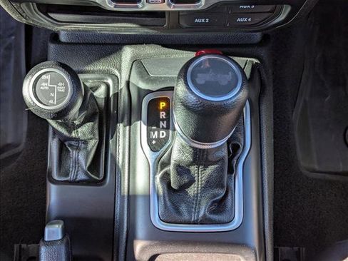 Used 2023 Jeep Wrangler Unlimited image 12