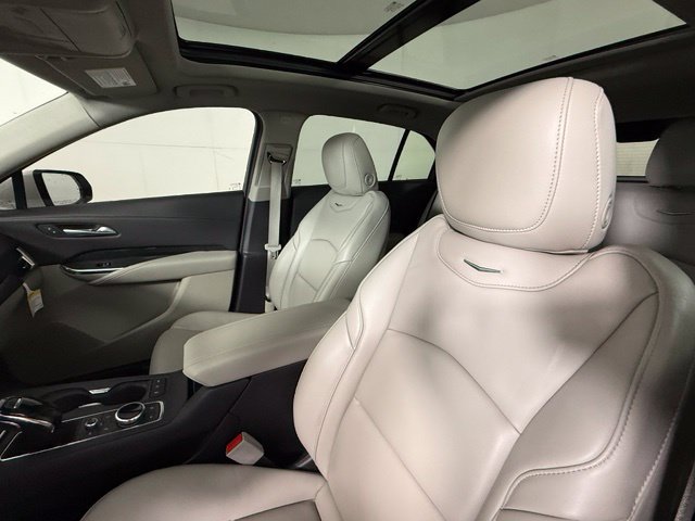 Certified 2023 Cadillac XT4 Premium Luxury FWD image 18