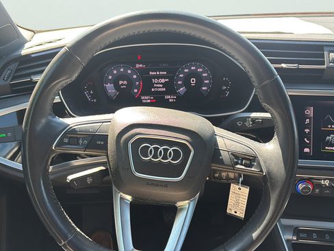 Used 2019 Audi Q3 2.0T Premium AWD/4WD image 11