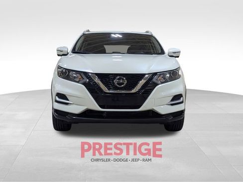 Used 2022 Nissan Rogue Sport SL image 3