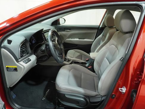 Used 2018 Hyundai Elantra Value Edition w/ Cargo Package FWD image 11