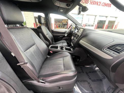 Used 2019 Dodge Grand Caravan GT FWD image 10