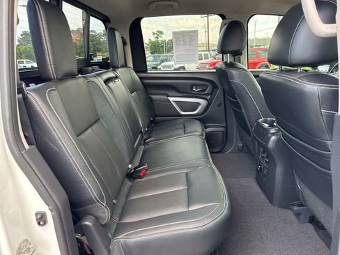 Used 2018 Nissan Titan PRO-4X w/ Pro-4x Convenience Package AWD/4WD image 22