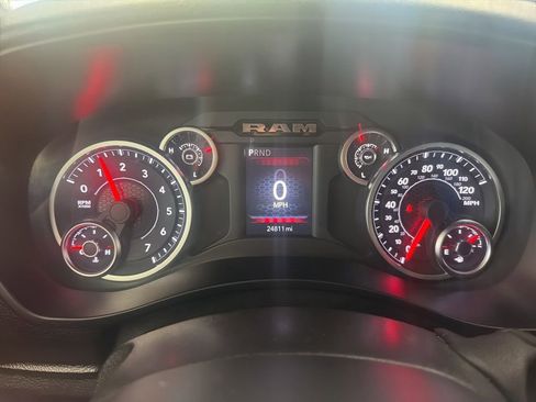Used 2025 RAM 2500 Big Horn AWD/4WD image 11