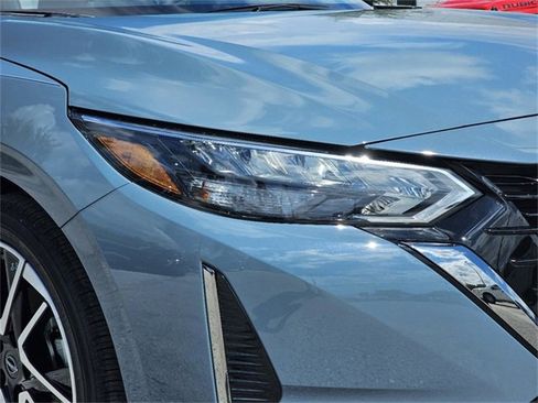 New 2025 Nissan Sentra SR image 17