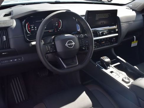New 2026 Nissan Pathfinder Platinum AWD/4WD image 11