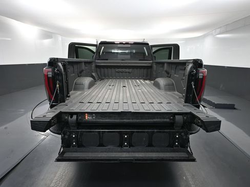 Used 2024 GMC Sierra 2500 AT4 w/ AT4 Preferred Package AWD/4WD image 50
