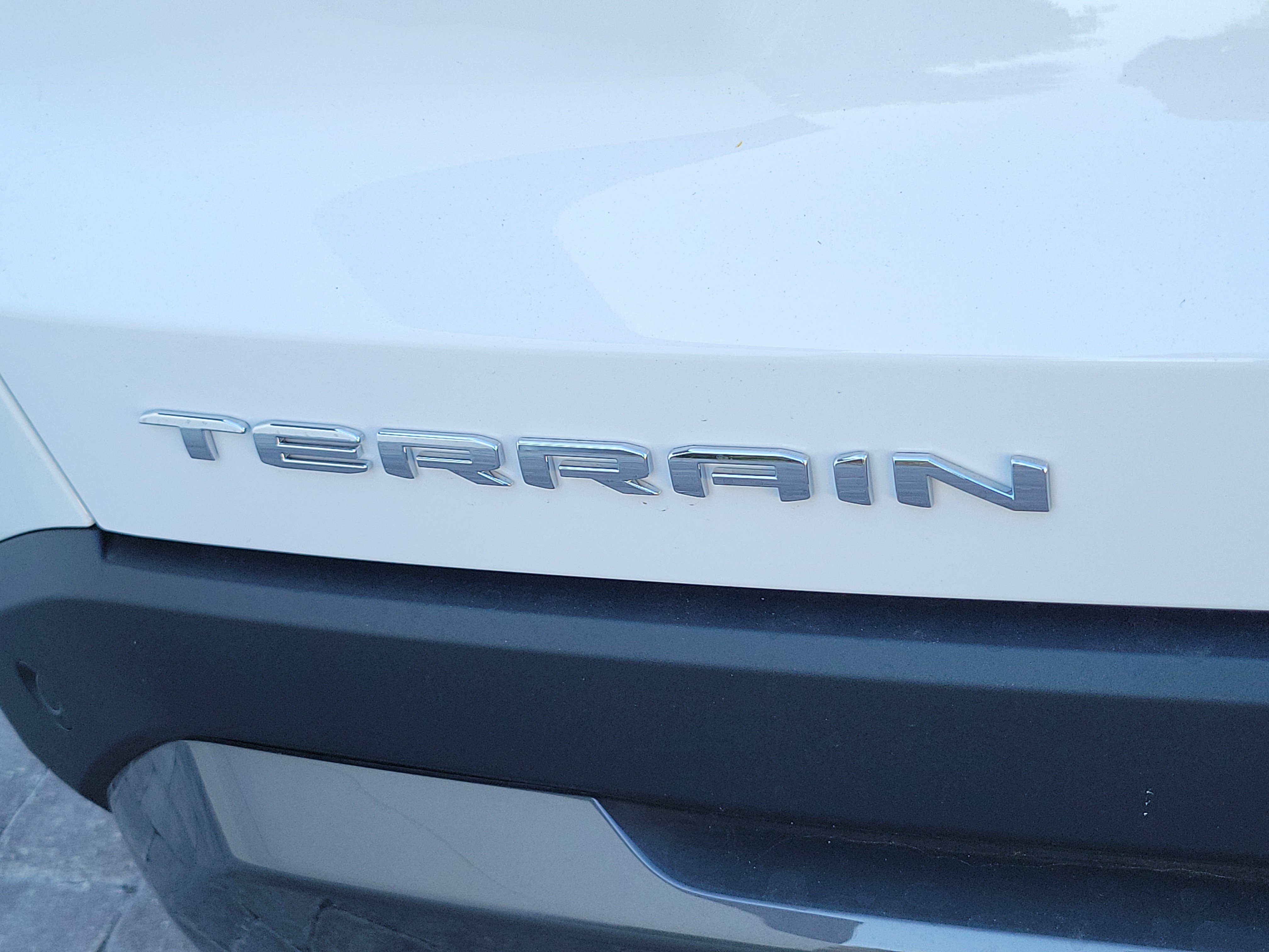 New 2027 GMC Terrain Elevation FWD image 9