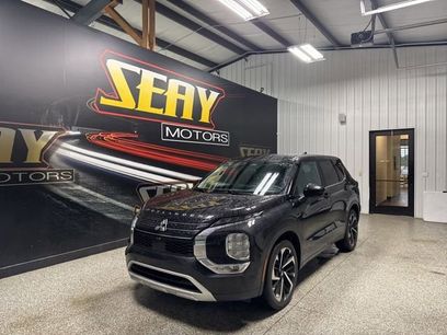 Used 2024 Mitsubishi Outlander SE Black Edition