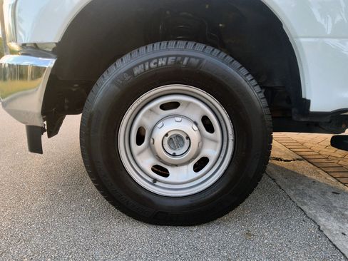 Used 2022 Ford F250 XL w/ Power Equipment Group image 38