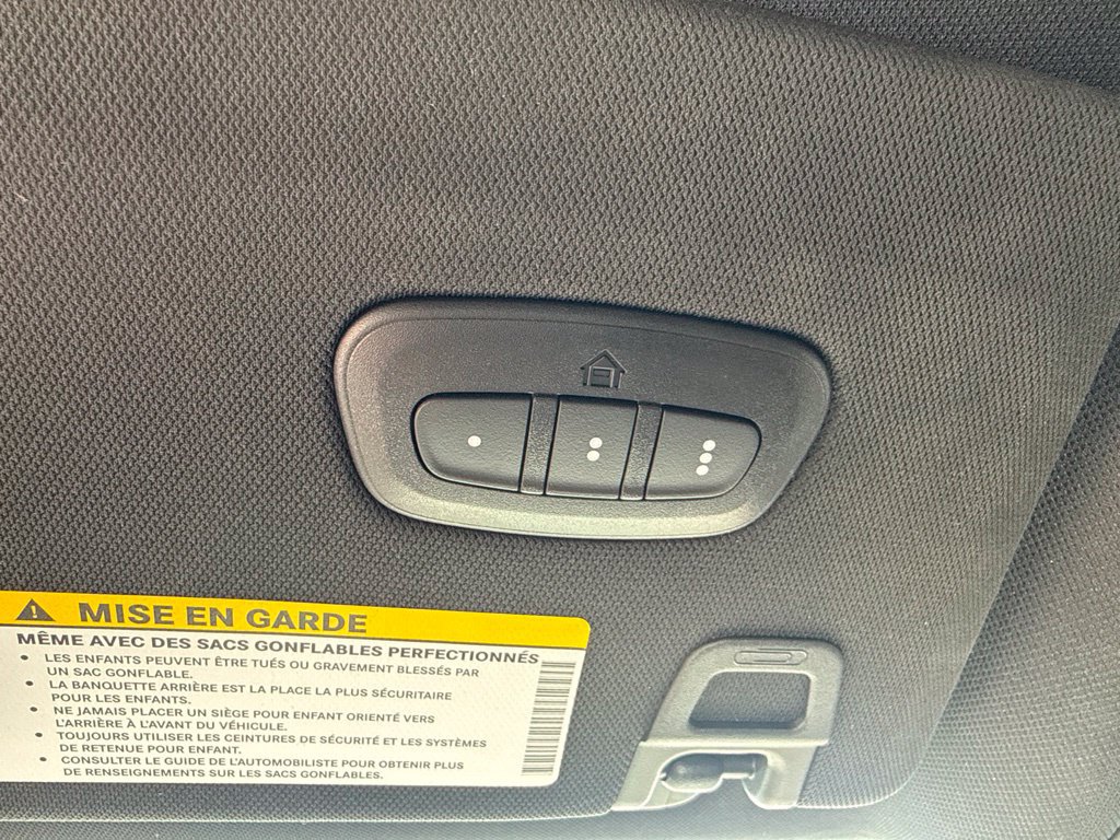 Used 2025 Jeep Grand Cherokee L Limited AWD/4WD image 25