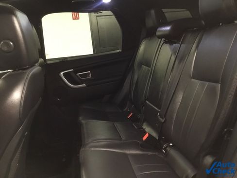 Used 2019 Land Rover Discovery Sport HSE image 31