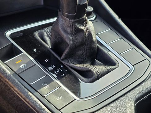 Used 2021 Volkswagen Jetta R-Line image 33