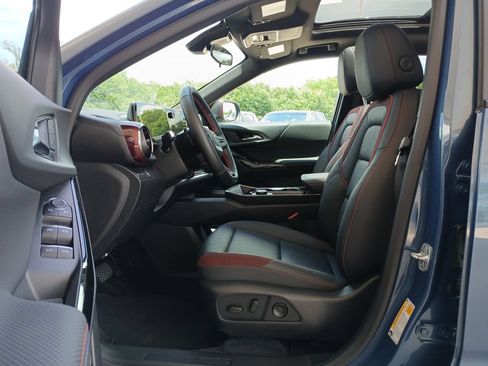 Used 2025 Chevrolet Equinox RS w/ Convenience Package III FWD image 20