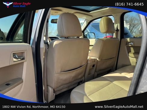 Used 2011 Ford Escape Limited w/ 302A Rapid Spec Order Code FWD image 7