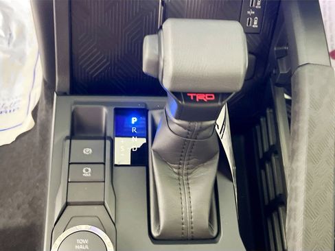 Used 2025 Toyota Tacoma TRD Sport image 25