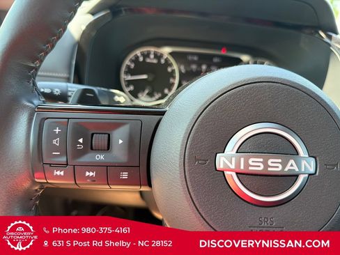 Certified 2024 Nissan Pathfinder SL FWD image 22