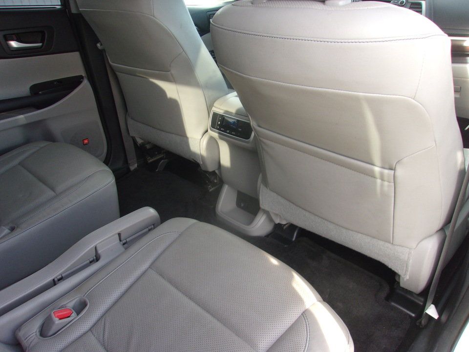 Used 2014 Toyota Highlander Limited AWD/4WD image 15