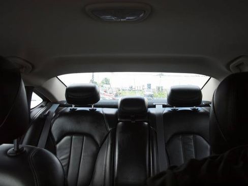Used 2016 Chrysler 200 C FWD image 12
