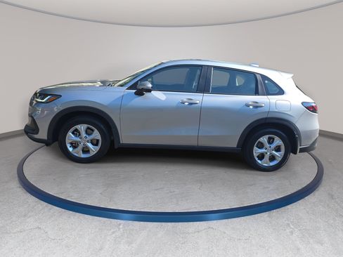 Used 2024 Honda HR-V LX image 8