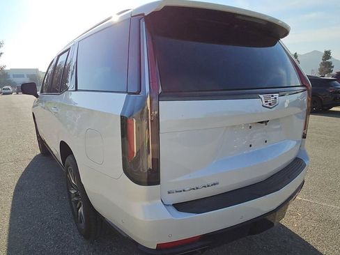 Used 2023 Cadillac Escalade Sport Platinum w/ Heavy-Duty Trailer Package image 7