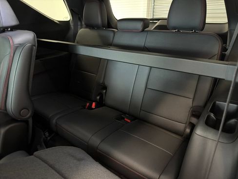 New 2026 Chevrolet Traverse RS w/ LPO, Floor Liner Package FWD image 15
