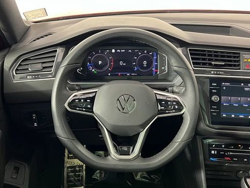 Used 2024 Volkswagen Tiguan SEL R-Line image 27