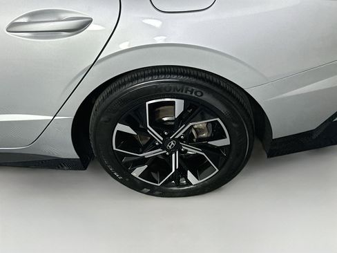 Used 2025 Hyundai Sonata SEL FWD image 11