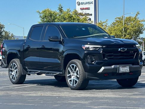 Used 2023 Chevrolet Colorado Z71 w/ Z71 Convenience Package 2 AWD/4WD image 2