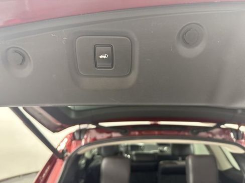 Used 2019 Nissan Pathfinder SL AWD/4WD image 36