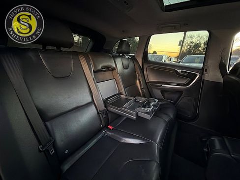 Used 2016 Volvo XC60 T5 Premier image 19