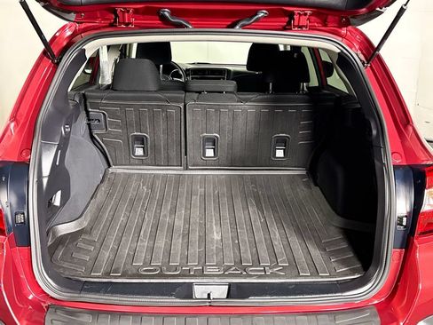 Used 2018 Subaru Outback 2.5i Premium AWD/4WD image 20