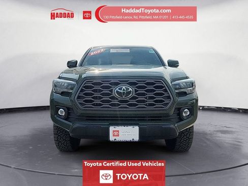 Certified 2022 Toyota Tacoma TRD Off-Road AWD/4WD image 9