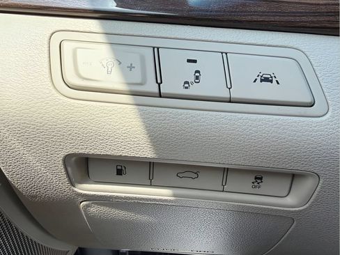 Used 2016 Hyundai Sonata Limited w/ Option Group 05 FWD image 21