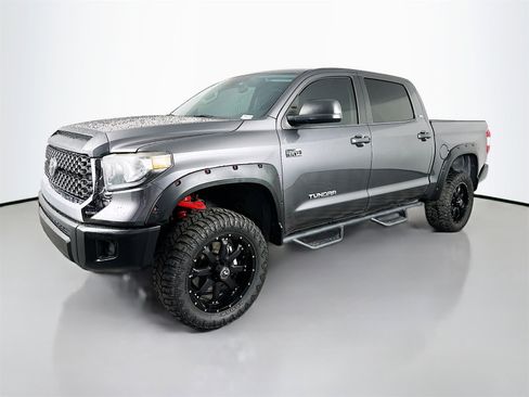 Used 2020 Toyota Tundra SR5 image 3