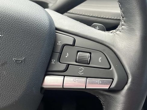 Certified 2025 Cadillac XT4 Premium Luxury AWD/4WD image 25