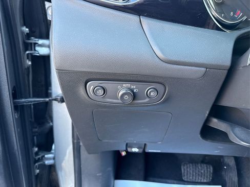 Used 2023 Buick Encore GX Select w/ Safety Package II image 24