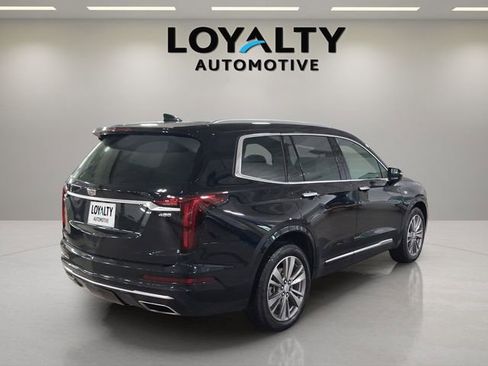 Used 2024 Cadillac XT6 Premium Luxury w/ LPO, Floor Liner Package AWD/4WD image 5