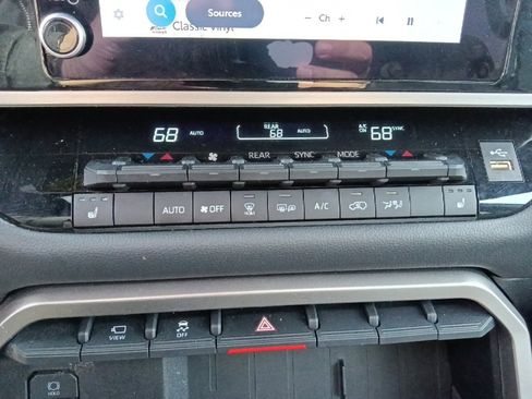 Used 2025 Toyota Sequoia SR5 image 23