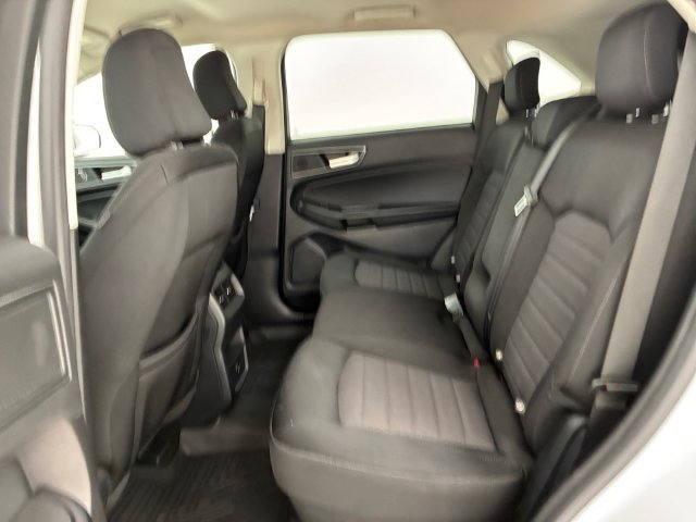 Used 2022 Ford Edge SE w/ Black Appearance Package AWD/4WD image 18