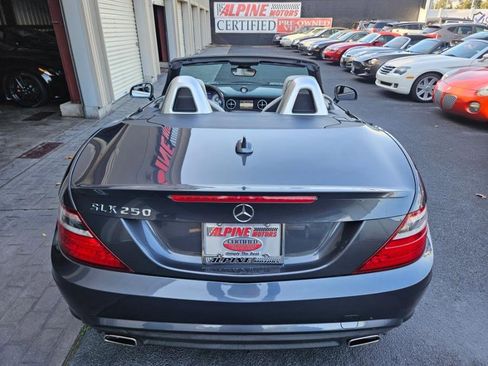 Used 2013 Mercedes-Benz SLK 250 2dr Roadster SLK 250 image 22